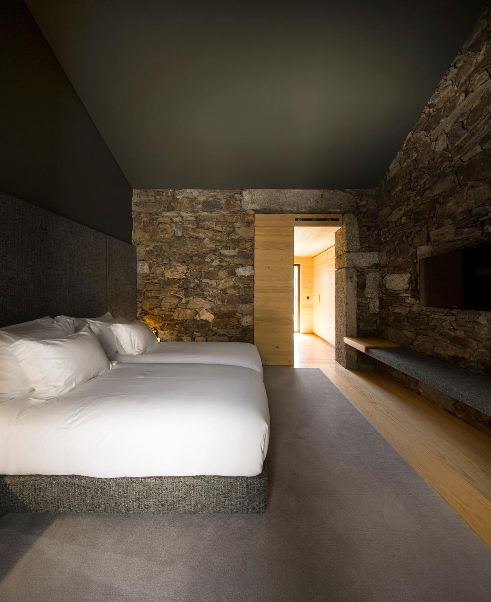 Classic Double Room,1279526743:JPEG